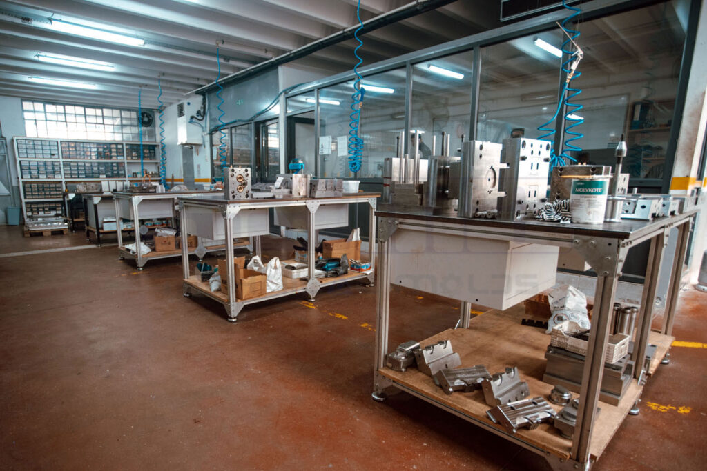 Sama Plastic and Molds - Istanbul - Turkey